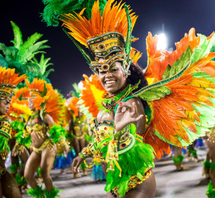 Костюмы для карнавальных парадов и шествий: групповые и соло-костюмы